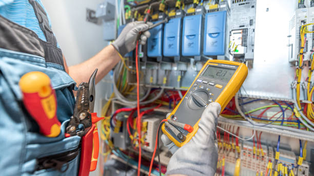 Best Emergency Electrical Repair  in Grandview, MO